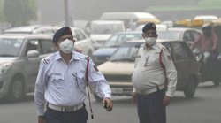 Air Pollution: Delhi Police ने काटे 5882 चालान, पुरानी Diesel और Petrol कार चलाने से पहले पढ़ लें ये ख़बर