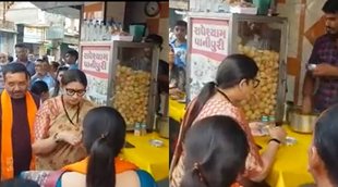 Gujarat Election Smriti Irani| Smriti Irani Viral Photo| Smriti Irani News| Smriti Today|
