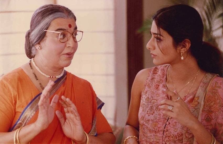 Happy Birthday Kamal Hasan: कमल हासन ना सिर्फ साउथ बल्कि पैन इंडिया बहुत बड़े स्टार हैं। उन्होंने अपने करियर में एक से बढ़कर एक बड़ी सुपरहिट फिल्मों में काम किया और चार बार नेशनल अवार्ड भी जीता। कमल हासन ने भाषा के बंधनों को तोड़ते हुए तमिल, तेलुगू, मलयालम और कन्नड़ सहित हिंदी भाषा में बेहतरीन फिल्में की। आइए डालते हैं कमल हासन की उन चर्चित हिंदी फिल्मों पर एक नजर जिसे दर्शकों का खूब प्यार मिला (फोटो- स्क्रीनग्रैब): 