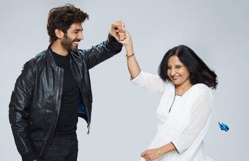 Happy Birthday Karthik Aryan: कार्तिक आर्यन बॉलीवुड के सुपरस्टार बन चुके हैं। बेहद कम समय में अपनी मेहनत से वह इस मुकाम पर पहुंचे हैं। कार्तिक (Kartik Aryan) की फैन फॉलोइंग भी तगड़ी है। कार्तिक आर्यन ने एक इंटरव्यू में बताया था कि एक बार उनका किसिंग सीन (Kartik Aryan Kissing Scene) देख उनकी मां रोने लगी थीं। (Photo: Kartik Aryan Instagram)