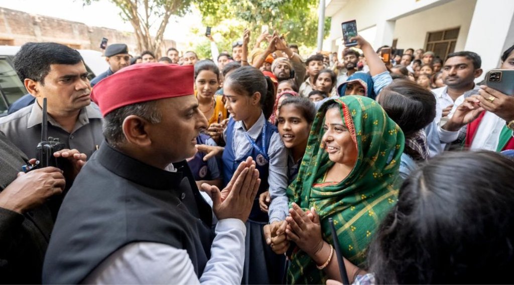 Mainpuri Bypoll, samajwadi party chief, om prakash rajbhar taunt husband akhilesh yadav