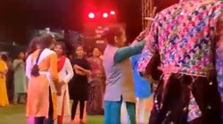 Madhya Pradesh: दबंग अंदाज में अधिकारियों को फटकार लगाने वाली रामबाई ने किया जमकर डांस, वीडियो सोशल मीडिया पर वायरल