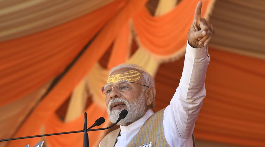 20 नवंबर को सोमनाथ जिले के वेरावल में चुनावी जनसभा को संबोधित करते नरेंद्र मोदी (Photo Credit - PTI)