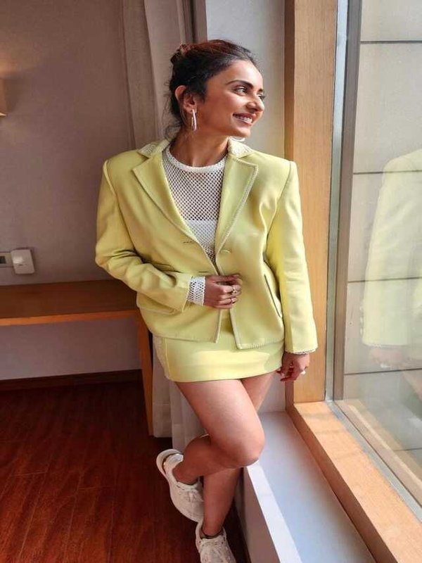 RAKUL PREET IN DECENT AND ELEGANT LOOK