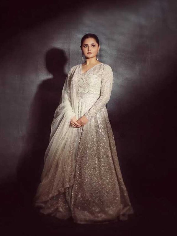 RASHAMI DESAI IN ANARKALI LOOK