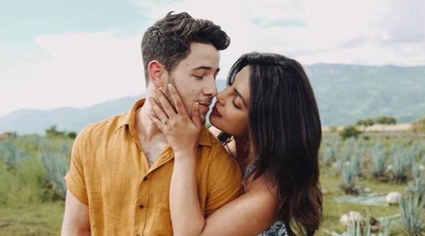 Priyanka Chopra Nick Jonas: प्रियंका चोपड़ा को लेकर भी अफवाह उड़ चुकी है कि वह निक जोनस से तलाक ले रही हैं। लेकिन ये बातें सरासर अफवाह साबित हुई। (Photo: Priyanka Chopra Instagram)
