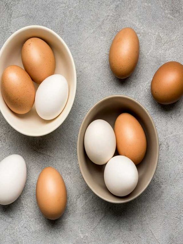 TIPS TO IDENTIFY REAL OR FAKE EGGS