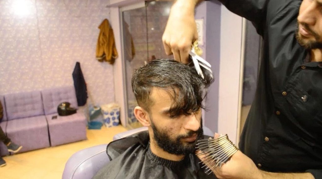 reliance| salon buisness| buisness news|