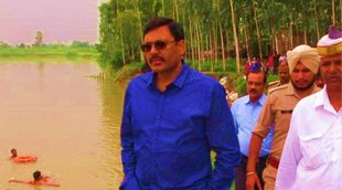Aunjaneya Singh| rampur |azam khan|