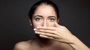 how to cure bad breath fast, मुंह की दुर्गंध भगाने के 8 तरीके, मुंह से बदबू आना,