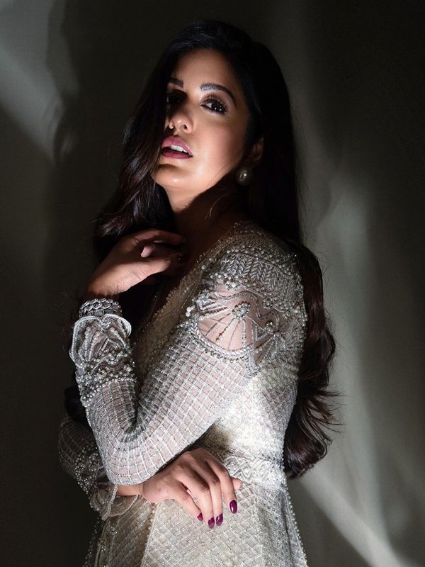 ishita gorgeous look