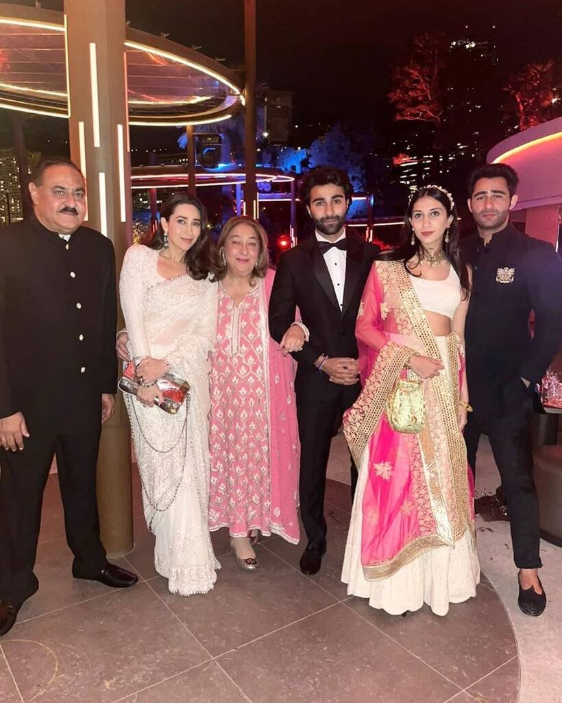 करिश्मा कपूर अपनी बुआ रितु नंदा के काफी करीब रही हैं। (Photos: Aadar Jain/Instagram)