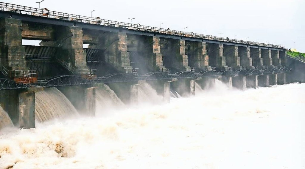 कारम बांध हादसा।