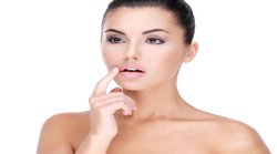 Lips Care: सर्दी के अलावा इन 3 पोषक तत्वों की कमी की वजह से भी फटते हैं होंठ, जानिए कैसे करें कमी को पूरा