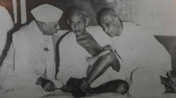 Nehru Jayanti: ‘RSS के लोग हथियार की ट्रेनिंग ले रहे हैं’ – गांधी हत्या के दो दिन पहले नेहरू ने पटेल को दी थी जानकारी