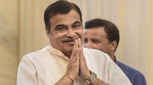 Nitin Gadkari| West Bengal| Nitin Gadkari Falls Sick