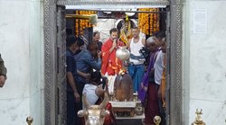 Rahul In Mahakaleshwar उज्जैन पहुंची भारत जोड़ो यात्रा, राहुल गांधी ने महाकाल मंदिर में जाकर नवाया शीश