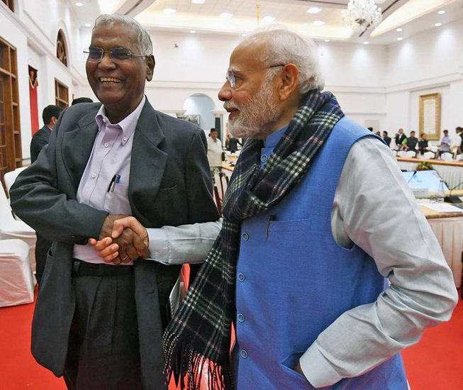 डी वाई राजा और पीएम मोदी। (Photo: ANI)