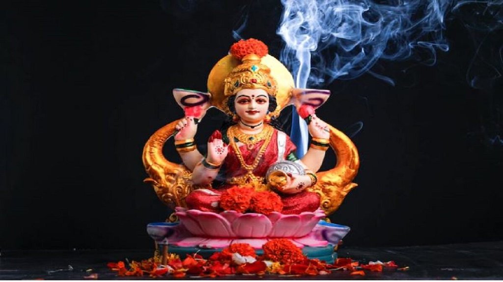 Astrology, मां लक्ष्मी की प्रिय राशि, मां लक्ष्मी पूजा विधि, मां लक्ष्मी की प्रिय राशियां, guruwar puja vidhi