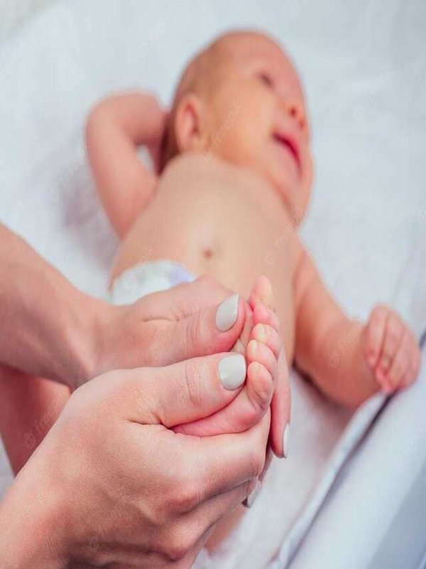 BEST OIL FOR BABY MASSAGE