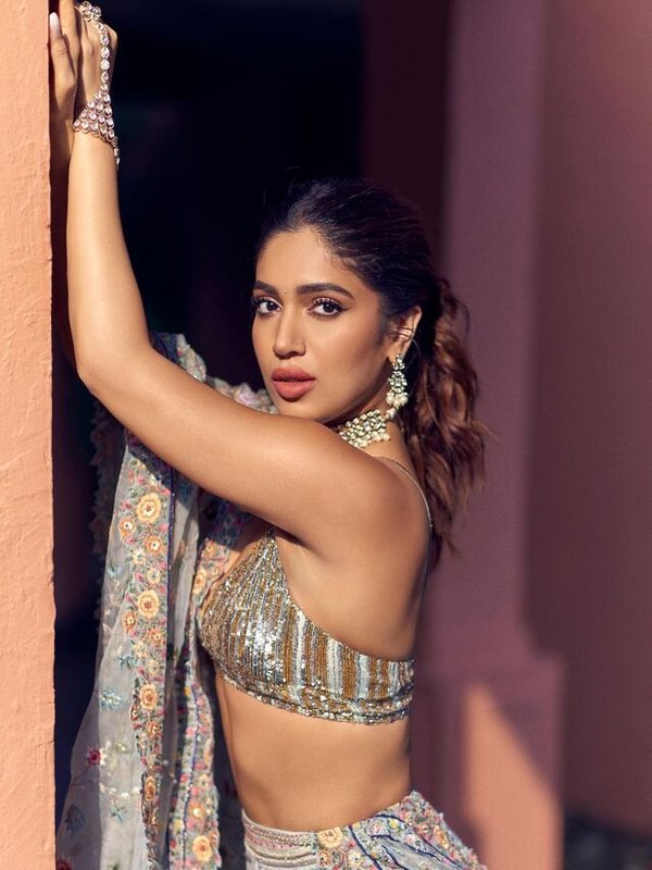 BHUMI PEDNEKAR IN BOLD ETHNIC LOOK