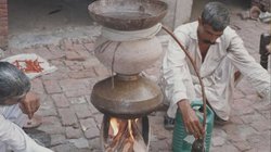 Explained: बनाने वाले को भी जानिए कैसे बनती है देसी शराब?