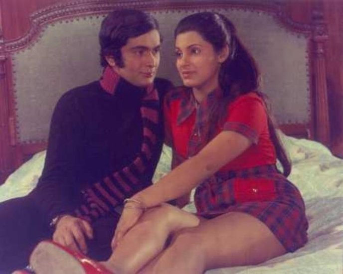 Film Bobby, Bebak Bol