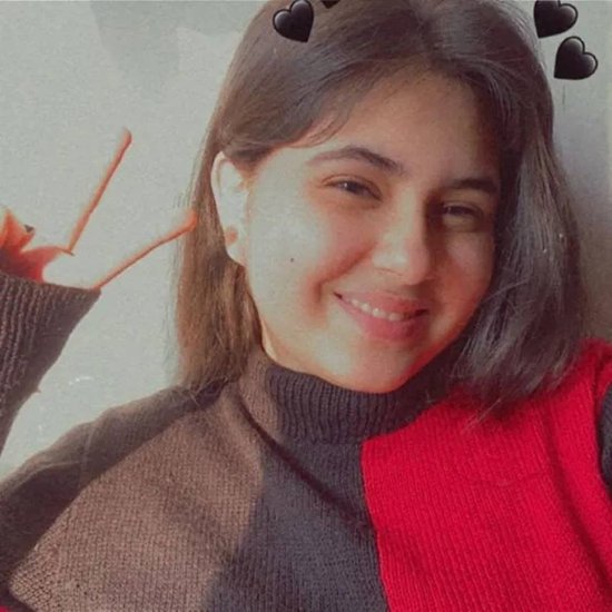 Suhani bhatnagar sweater