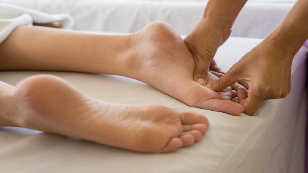 numbness of hands and feet in winter,