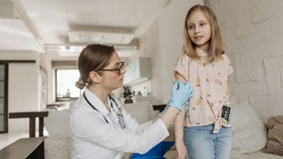 Blood Sugar in Kids, Blood Sugar level in Kids, Blood Sugar Control Tips for kids