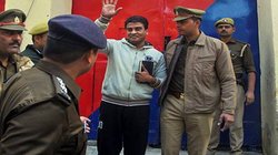 Kanpur SP MLA: अखिलेश यादव से मिलने के बाद इरफान सोलंकी की मुश्किलों में इजाफा, बदल गई जेल