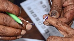 Maharashtra NEWS, Maharashtra Panchayat Polls, Candidate Threatens Villagers With Sword