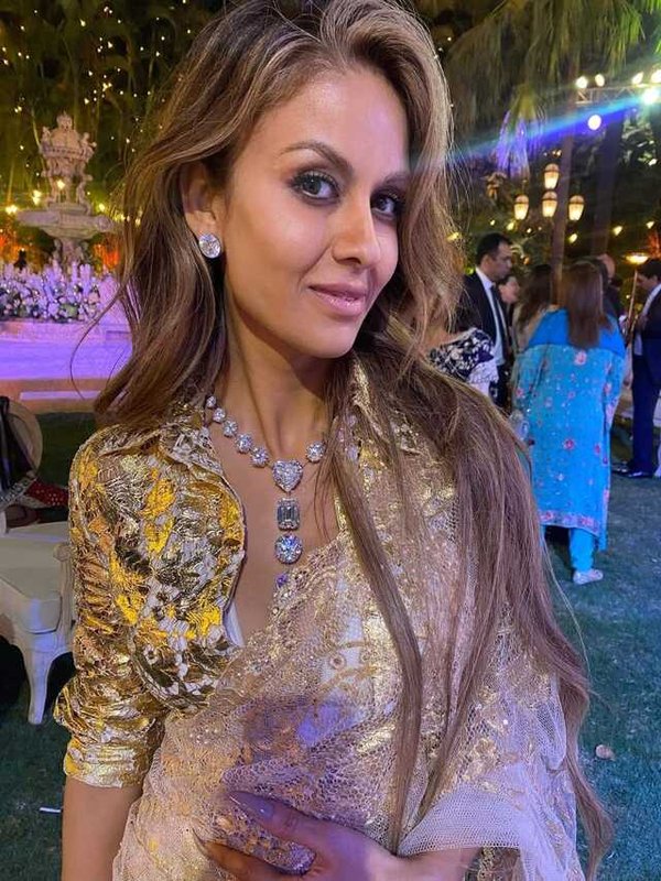 NATASHA POONAWALA IN DESI LOOK