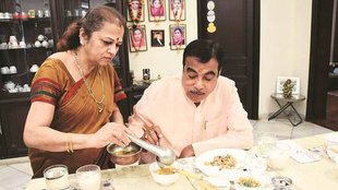 Nitin Gadkari's Choice, Nitin Gadkari's Favorite Food, Nitin Gadkari's Favorite Restaurant, Where Nitin Gadkari Eating Habit