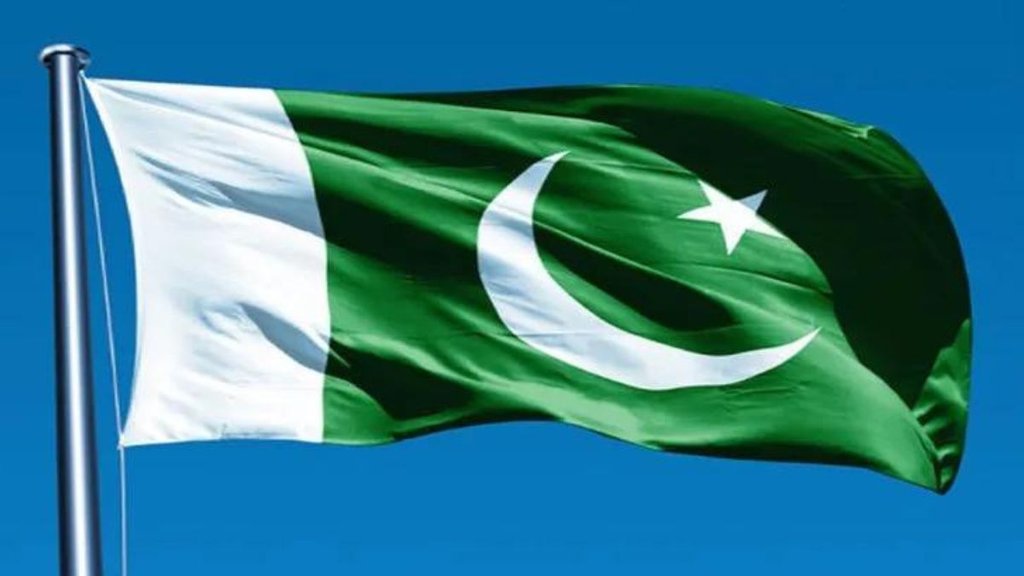 Uttarakhand forest, Pakistani flag, Uttarkashi Police