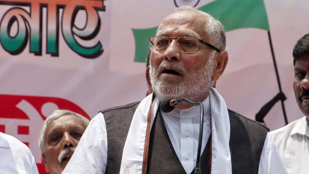 प्रधानमंत्री नरेंद्र मोदी के भाई प्रह्लाद मोदी। (फोटो- अभिनव साहा- इंडियन एक्सप्रेस)