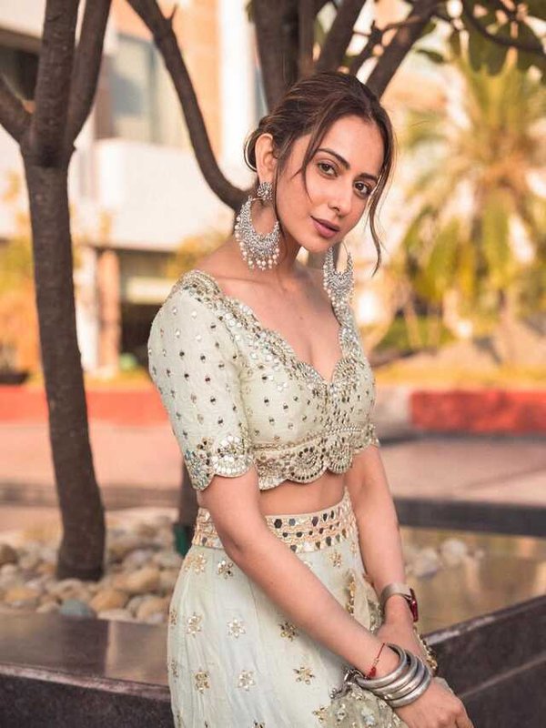 RAKUL PREET SINGH IN LEHENGA LOOK