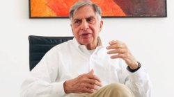 Ratan Tata Birthday: रतन टाटा ने चेयरमैन बनते ही इन 3 लोगों को कर दिया था कंपनी से बाहर, जानें- किसे एक झटके में दान दिया था 50 मिलियन
