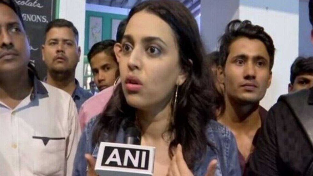 Swara Bhaskar II Pragya singh Thakur II Pathaan
