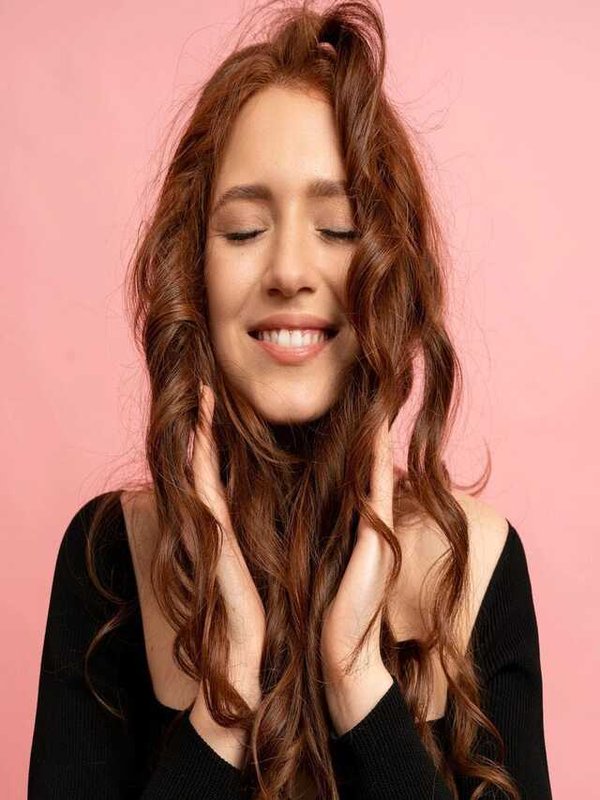 TIPS FOR HEALTHY HAIR IN WINTERS