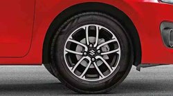 Top 3 Premium Hatchback Cars: स्पोर्टी डिजाइन और लंबी माइलेज के साथ मिलती हैं मिड रेंज वाली ये टॉप 3 प्रीमियम हैचबैक