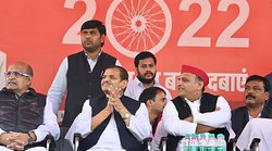 Mainpuri Bypoll: मुलायम सिंह का गढ, परिवार का दबदबा, डिंपल यादव की उम्मीदवारी- सपा प्रमुख अखिलेश यादव के लिए सबसे बड़ी चुनौती आज, जानिए 10 अहम बातें