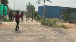 Telangana News: भीड़ ने दिनदहाड़े घर में घुस कर महिला का किया अपहरण, पुलिस ने दर्ज किया मामला