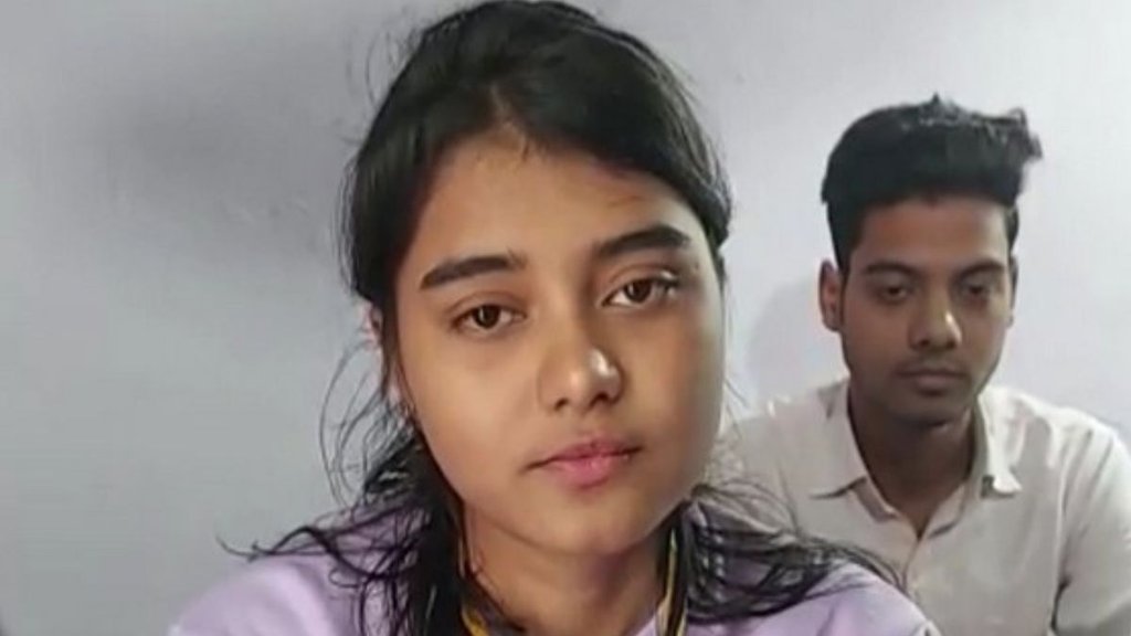 मिर्जापुर की सानिया मिर्जा (फोटो : एएनआई)