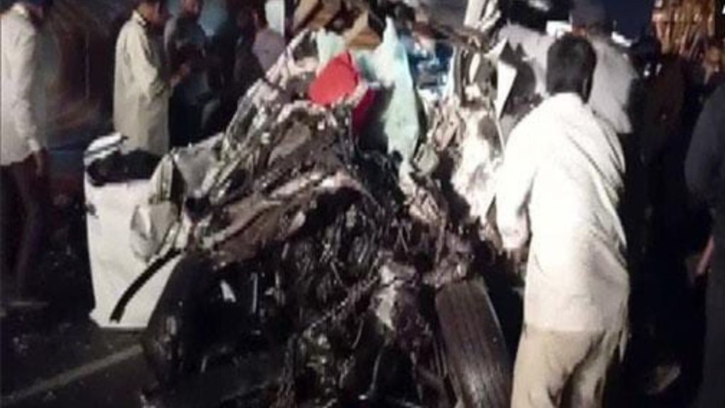 navsari | bus accident|