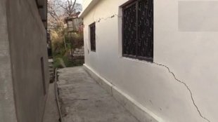 Joshimath House, Chamoli News, Cracks in Building