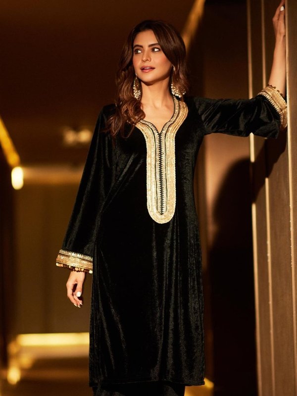 aamna traditional look