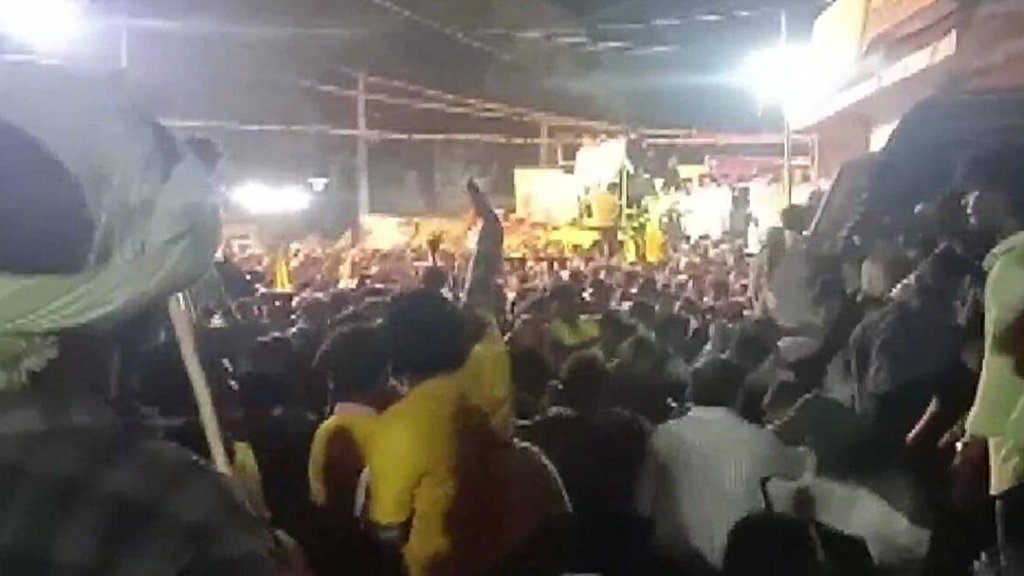 Andhra Pradesh: आंध्र प्रदेश के पूर्व मुख्यमंत्री और टीडीपी नेता चंद्रबाबू नायडू का रोड शो। (फोटो सोर्स: ANI) 
