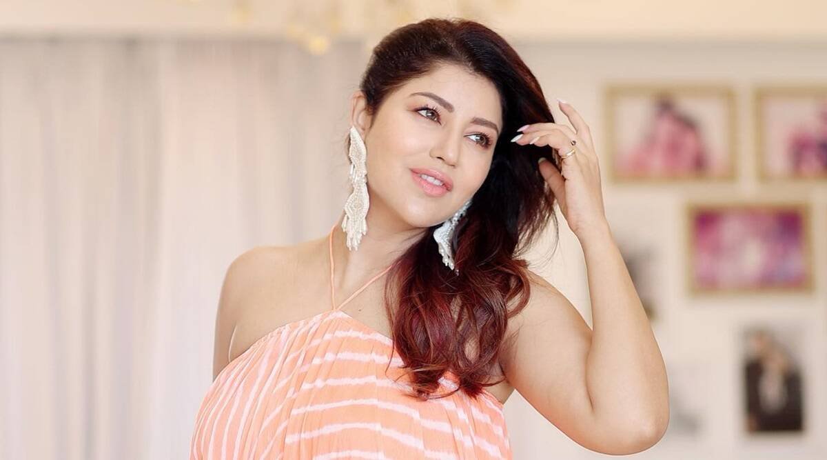 Debina Bonnerjee: डिलीवरी के बाद से डिप्रेशन में हैं टीवी एक्ट्रेस देबिना बनर्जी? कहा- हर मिनट रोना आता है
