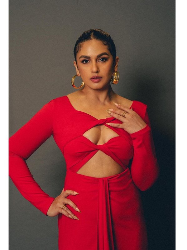 huma in red dress